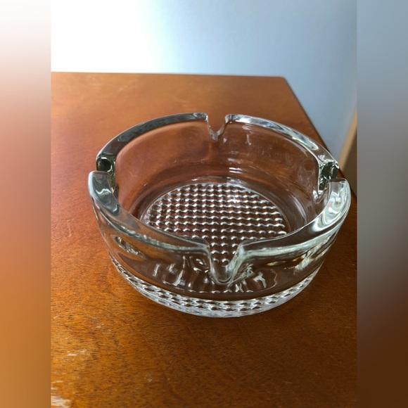 Vintage Heavy Clear Glass Ashtray - Picture 3 of 8